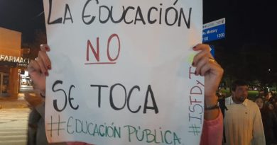 El Centro de Estudiantes “María Claudia Falcone” marchó por la educación pública